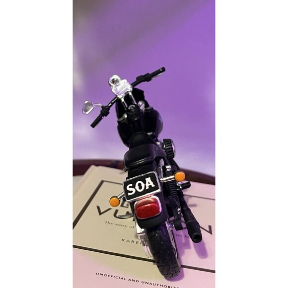 Sons Of Anarchy SOA Opie Model Harley Dyna Glide Bike from TV Show Collectable - Picture 3 of 7